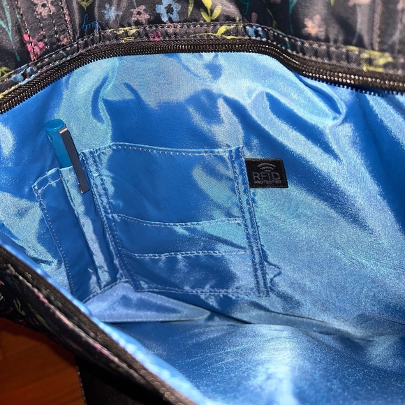 Lug Sprinter RFID Travel Tote Bag HTF - Picture 14 of 15